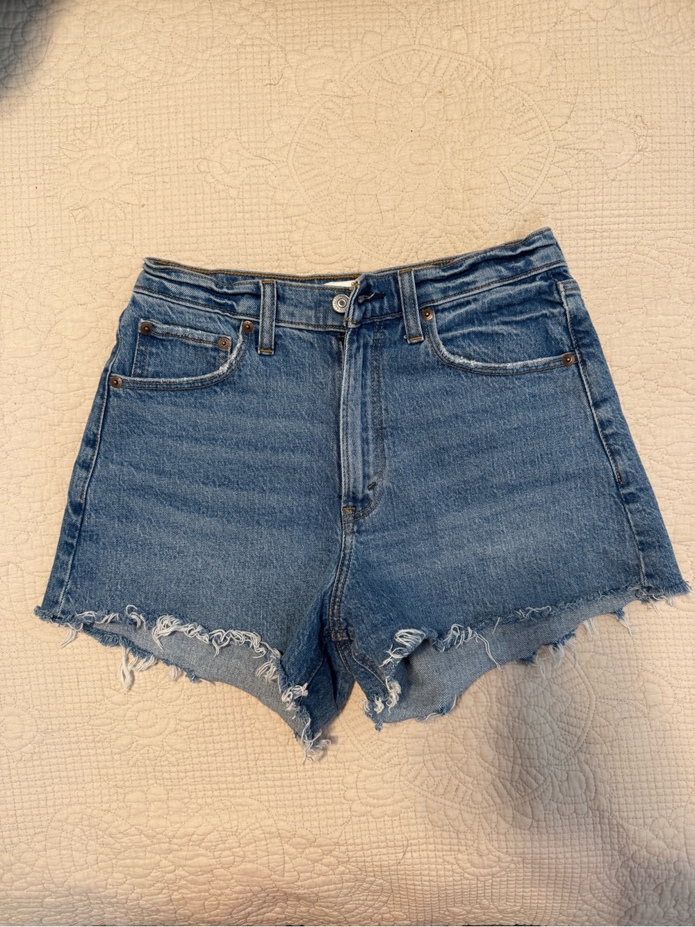 Abercrombie & Fitch 90s Relaxed Cutoff Shorts High Rise Size 4